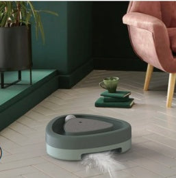 Pet Cat interactive stimulation toy.